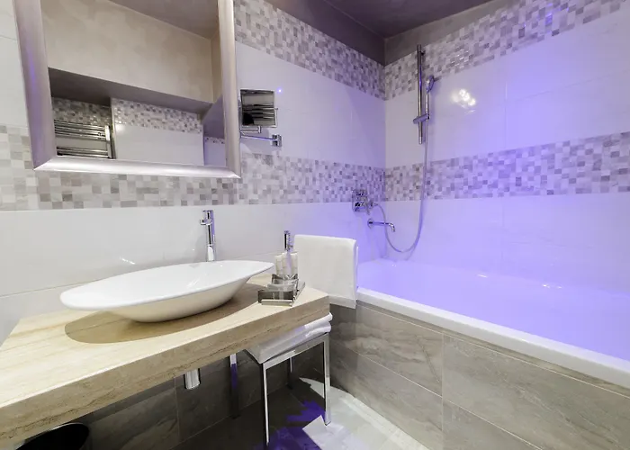 Vespasiano Hotel 4*